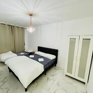 Queen Apartamento